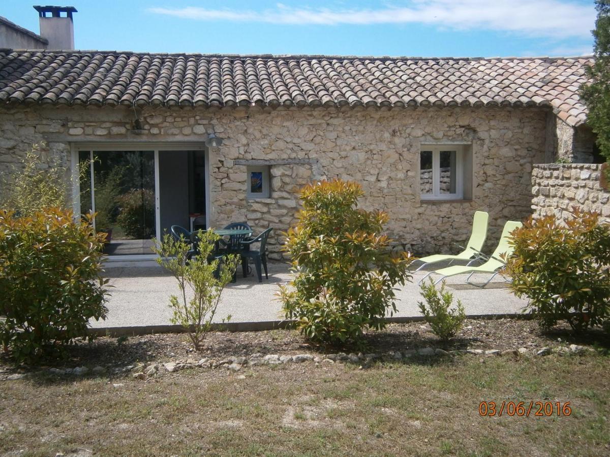 Les Conils - Gites Et Chambres D'Hotes Saint-Pierre-de-Vassols Exterior photo